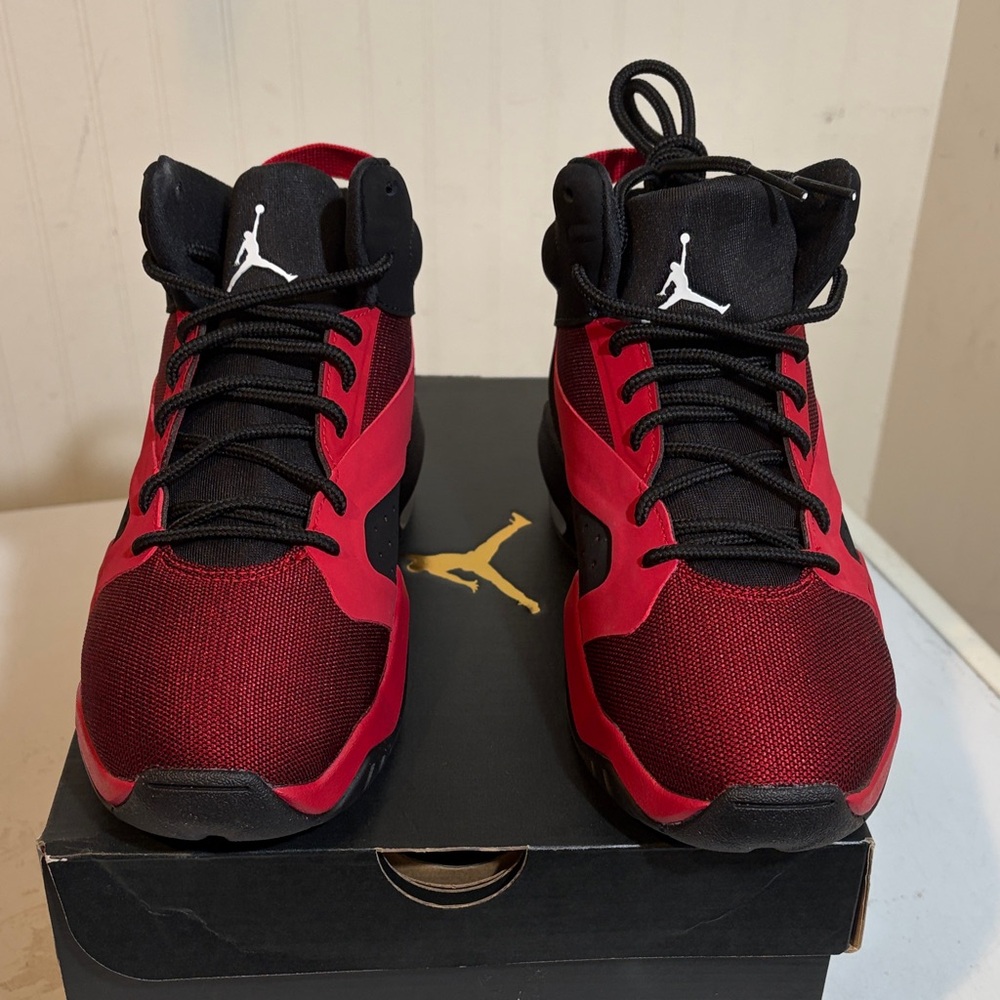Jordan Lift off (GS) Black/Red Size 5Y. AR6346-002 - Picture 2 of 10